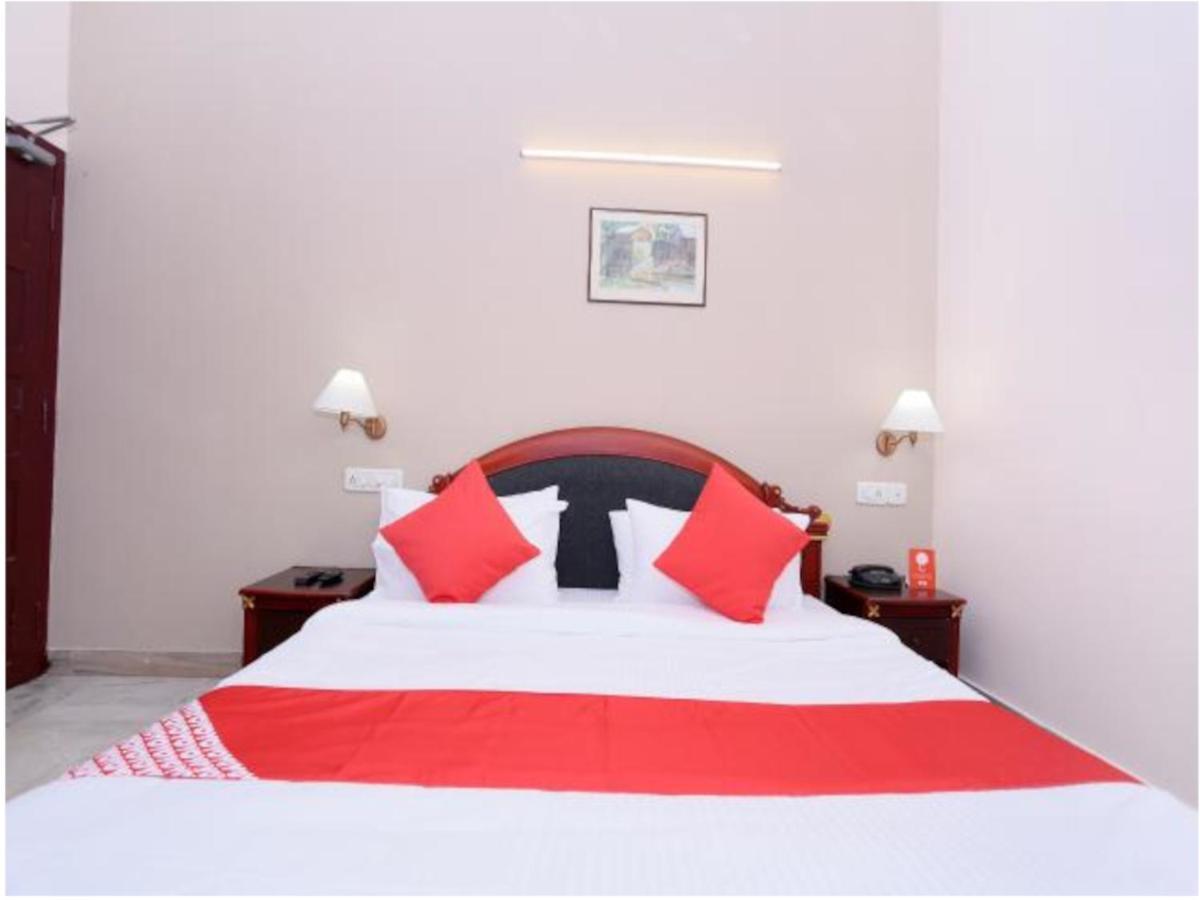 Karthika Residency Apartment Kochi Екстериор снимка