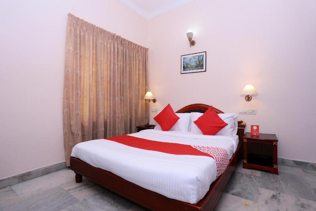 Karthika Residency Apartment Kochi Екстериор снимка